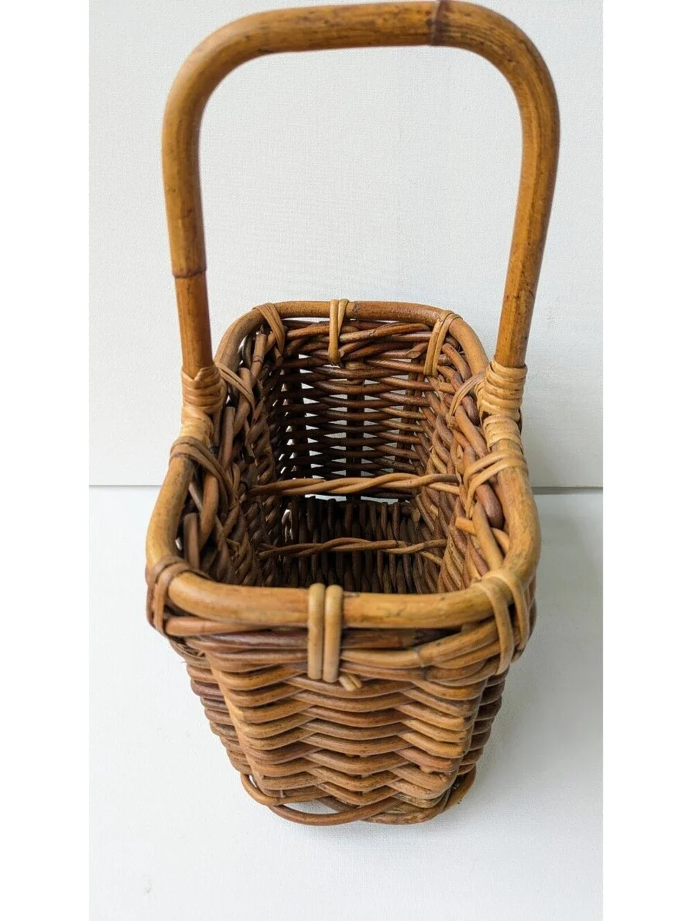True Vintage Handcrafted Wicker Basket, Bentwood Handle, Divided Interior